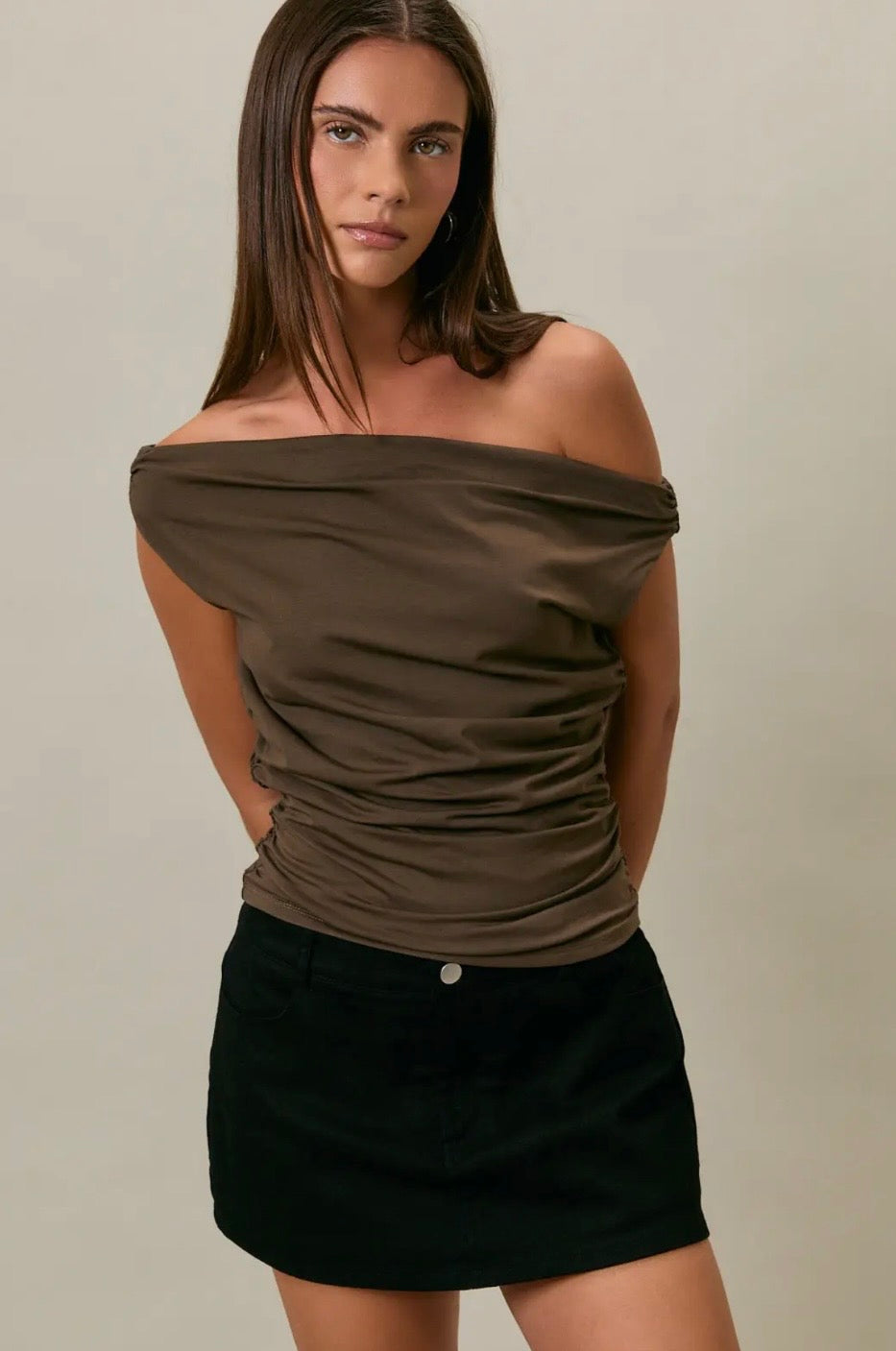 Off the Shoulder Top in Chocolate