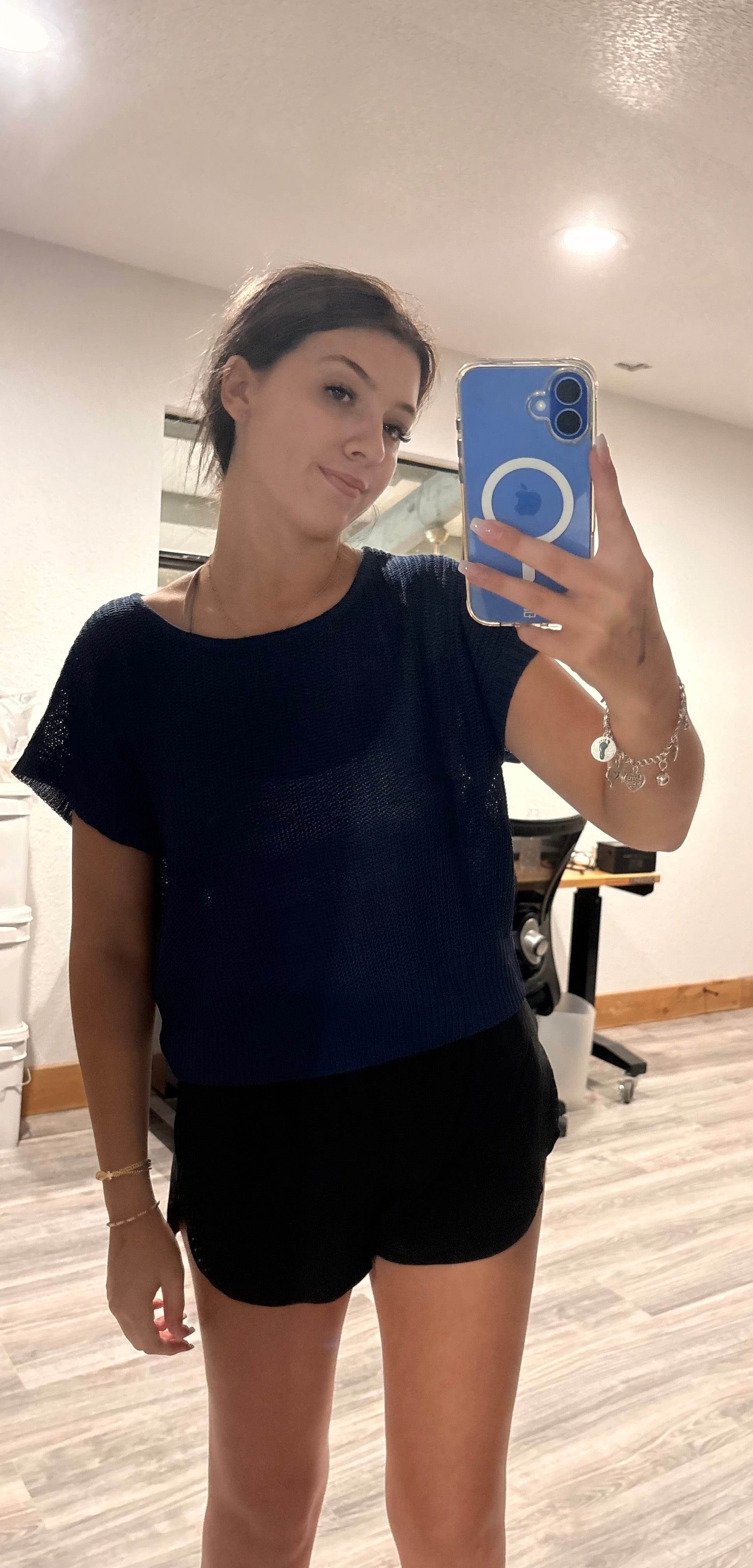 Short Sleeve Pullover Top in Navy