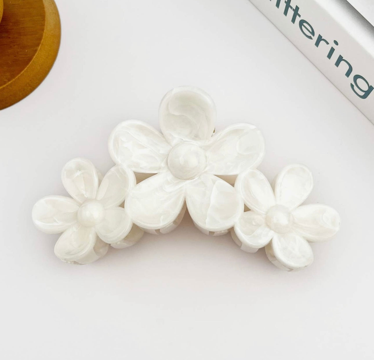 White Vintage Floral Hair Clip